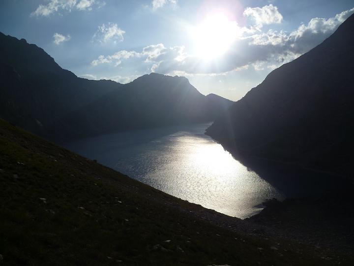 En montant vers la Hourquette de Bugarret, le lac de Cap de Long