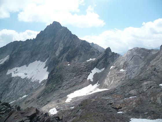 Du sommet Nord-Est du pic de Crabounouse, coté 3016, le pic Long