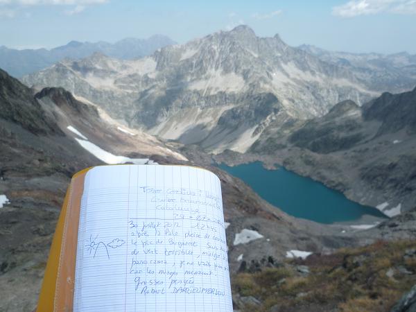 Message laissé sur le cahier du pic de Bugarret