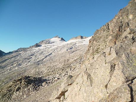 Du Portillon Inferior 2761 m, le pico de Aneto fait son apparition