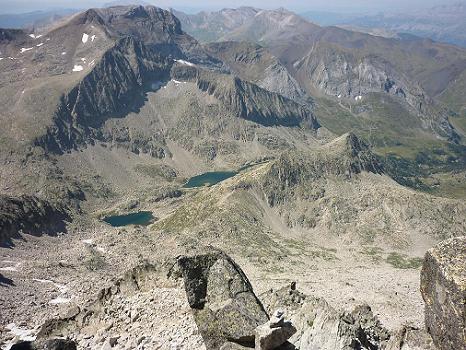 Du sommet de l`Aguja Sur Russell 3146 m, le pico et les ibons de Ballibierna