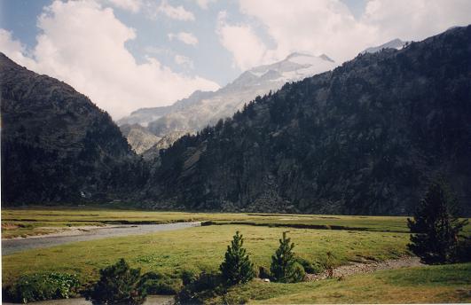 Du plan de Aiguallut, le pico de Aneto