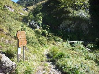 Retour sur l`itinéraire de montée à la bifurcation près de la Fontaine de la Coume 1714 m