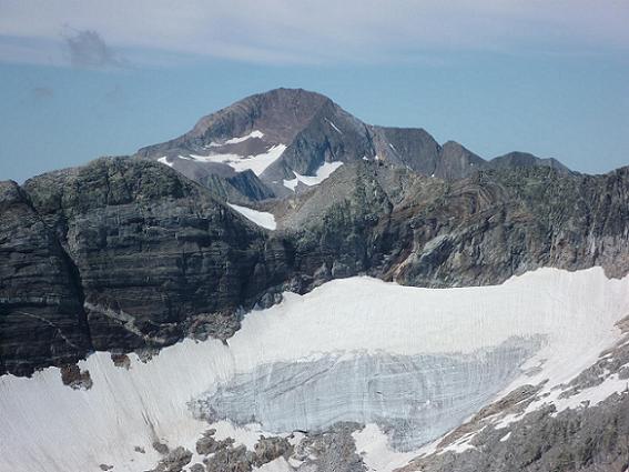 Du sommet du pic Lézat 3107 m, le pico Posets, au-dessus du Seil de la Baque