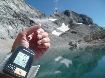 Contrôle technique en bordure du Pequeno Lago Helado 2980 m, face au Monte Perdido